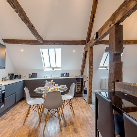 Pass The Keys 5C Charming Town Centre Apartment With Roof Top Views Shrewsbury Exteriér fotografie