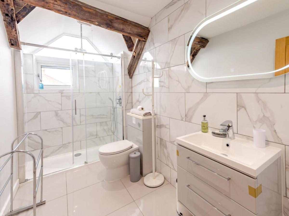 Pass The Keys 5C Charming Town Centre Apartment With Roof Top Views Shrewsbury Exteriér fotografie