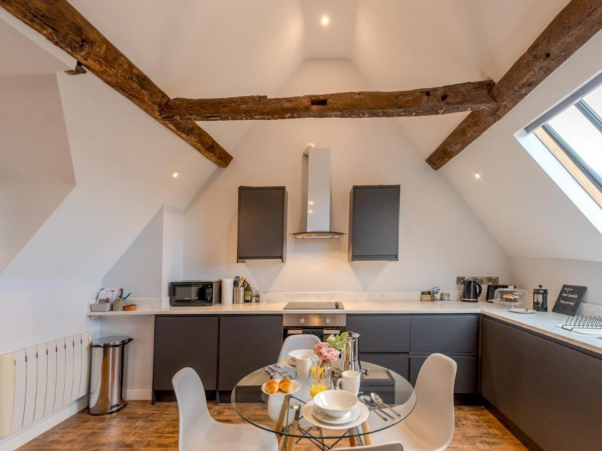 Pass The Keys 5C Charming Town Centre Apartment With Roof Top Views Shrewsbury Exteriér fotografie