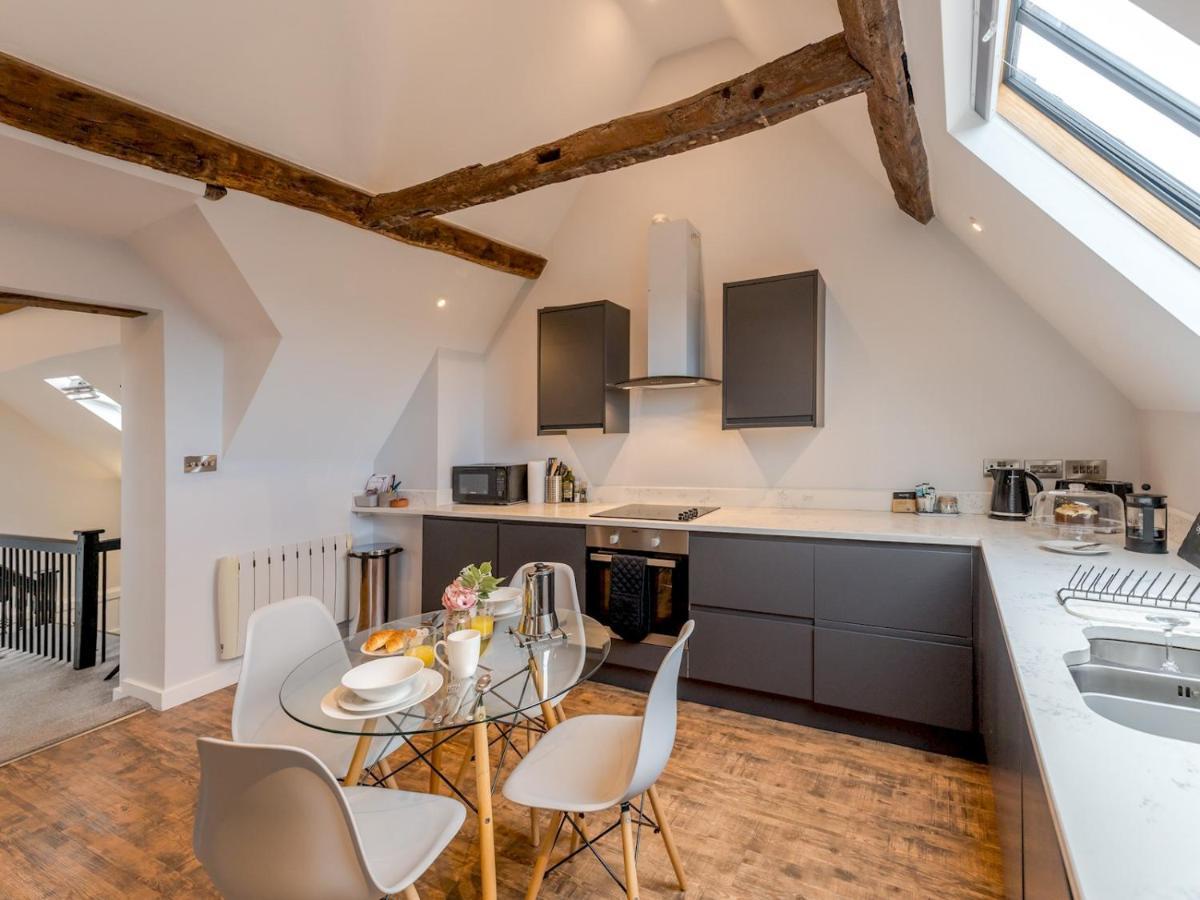 Pass The Keys 5C Charming Town Centre Apartment With Roof Top Views Shrewsbury Exteriér fotografie