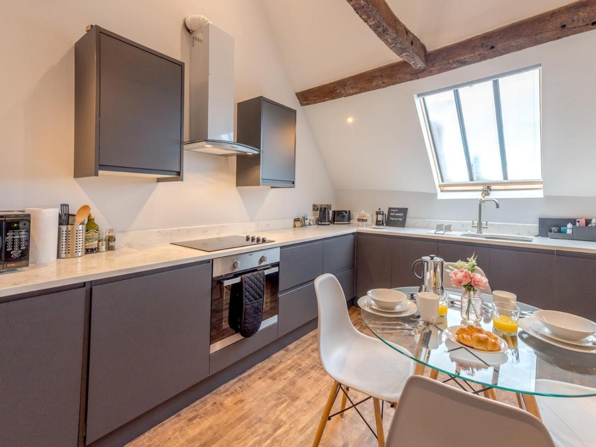 Pass The Keys 5C Charming Town Centre Apartment With Roof Top Views Shrewsbury Exteriér fotografie